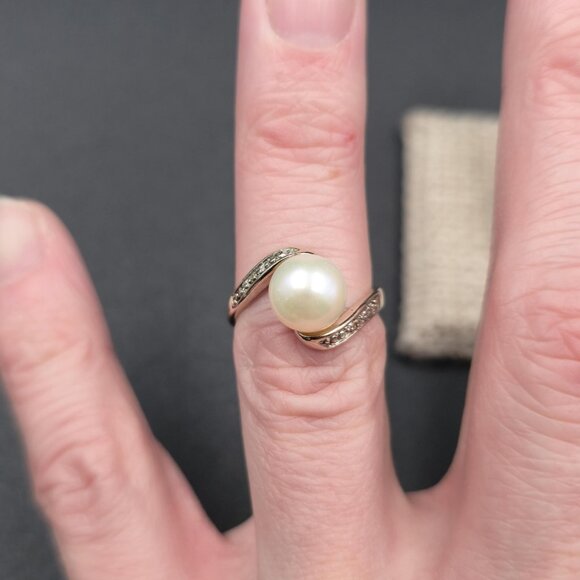 Size 6 Sterling Silver Genuine Pearl With Diamond Accents Band Ring A6190 - Picture 3 of 7